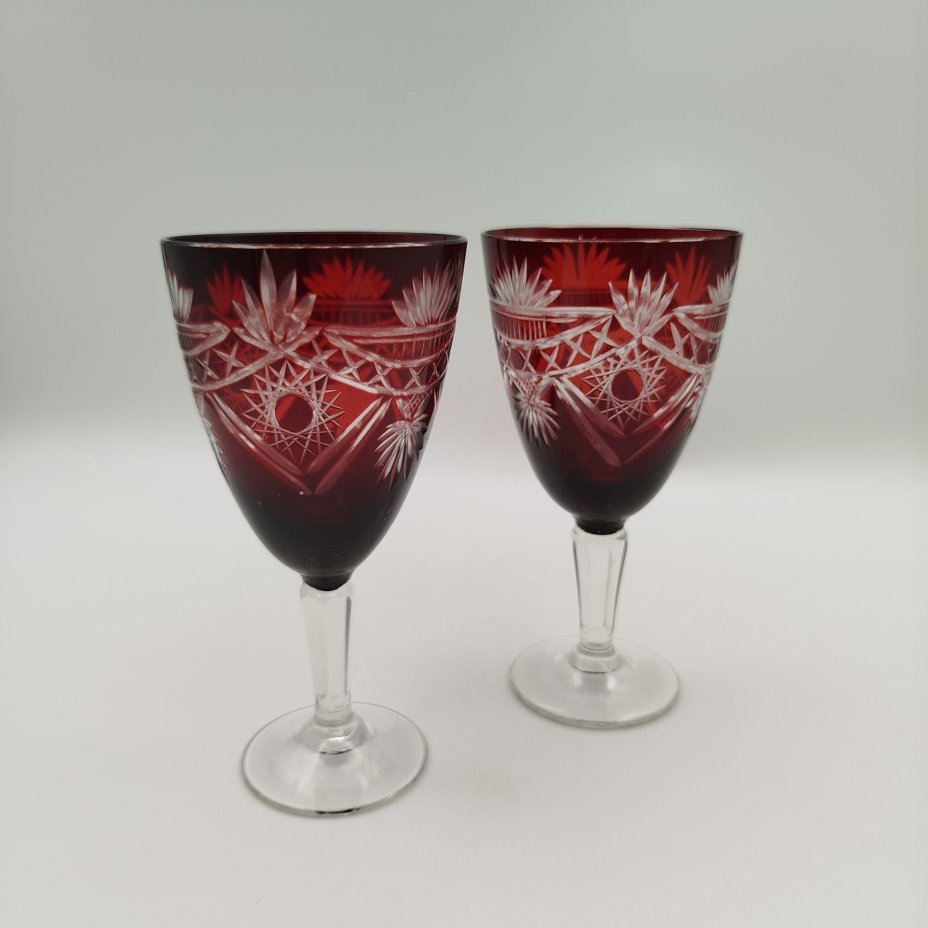 Пара фужеров рубинового цвета, хрусталь, алмазная грань, СССР, 1970-1990 гг.