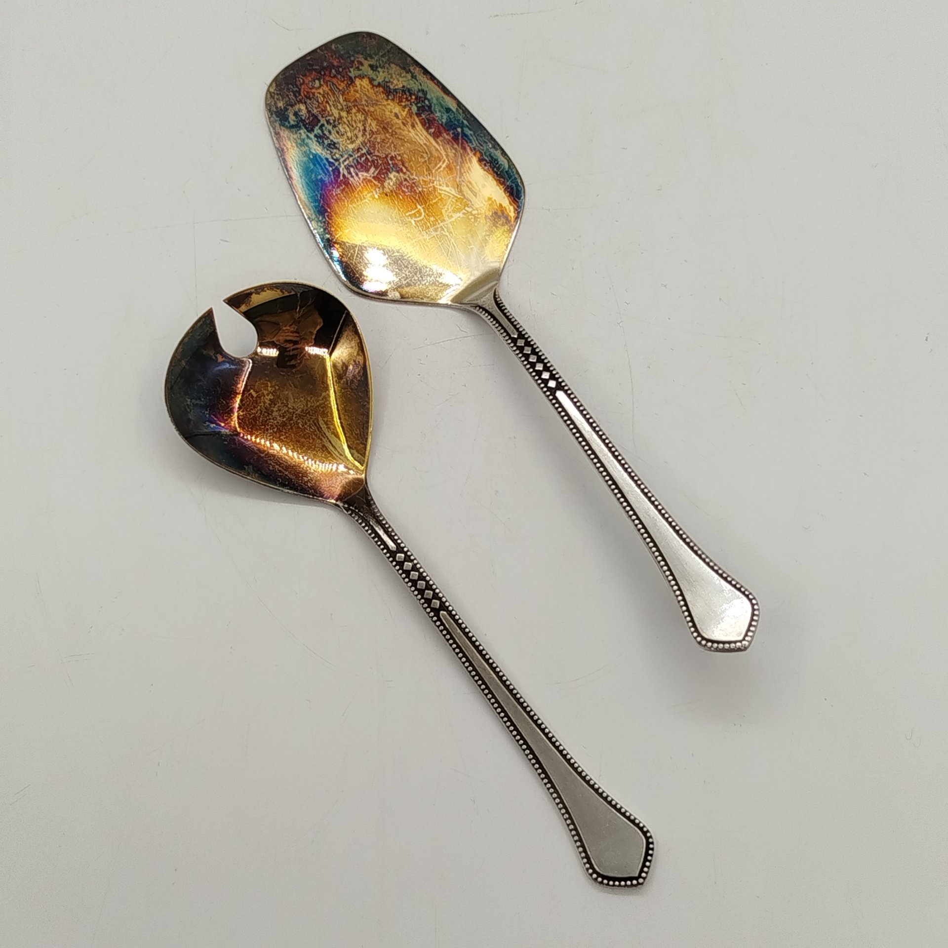 Набор сервировочный, состоящий из лопатки для торта и салатной ложки, с геометрическим декором