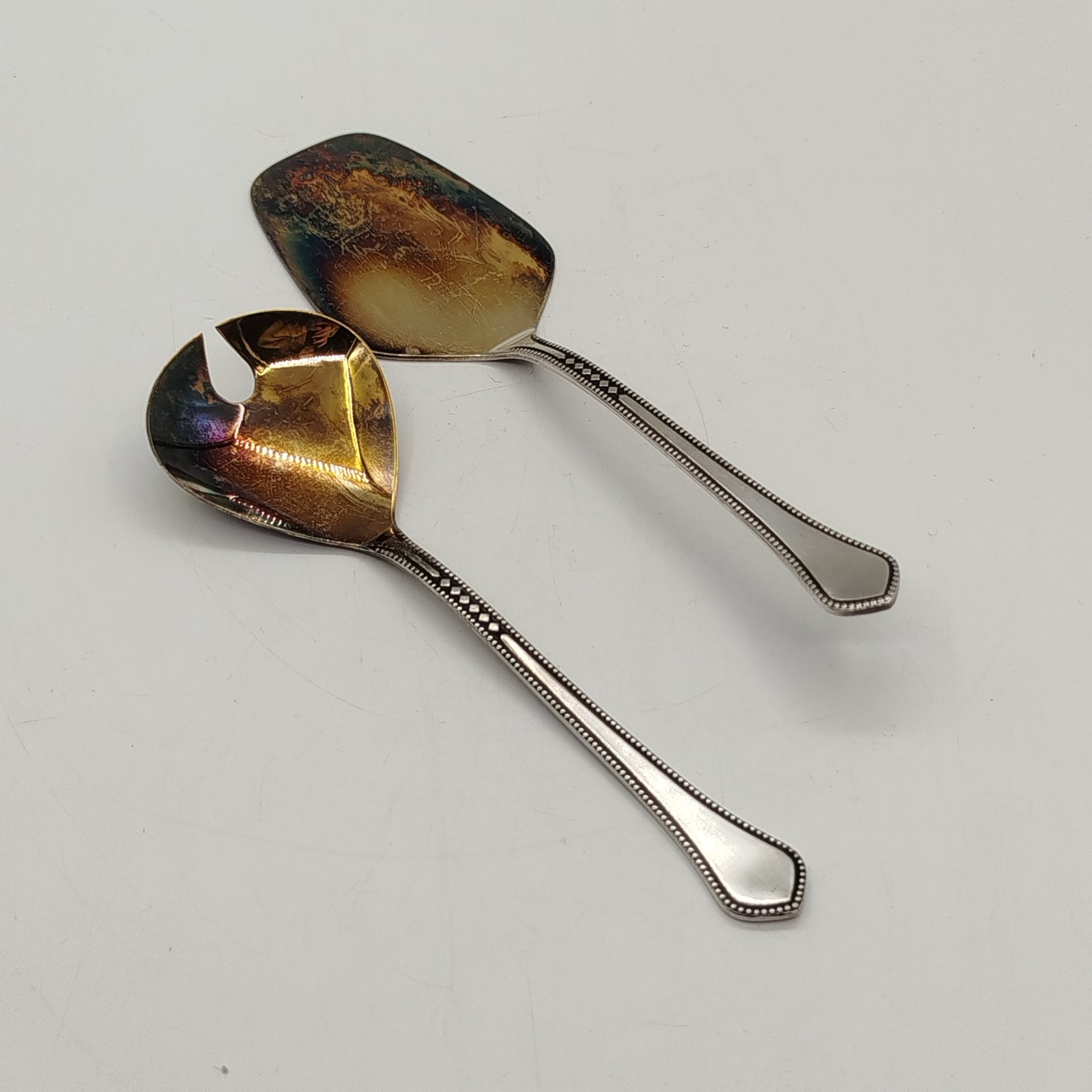 Набор сервировочный, состоящий из лопатки для торта и салатной ложки, с геометрическим декором