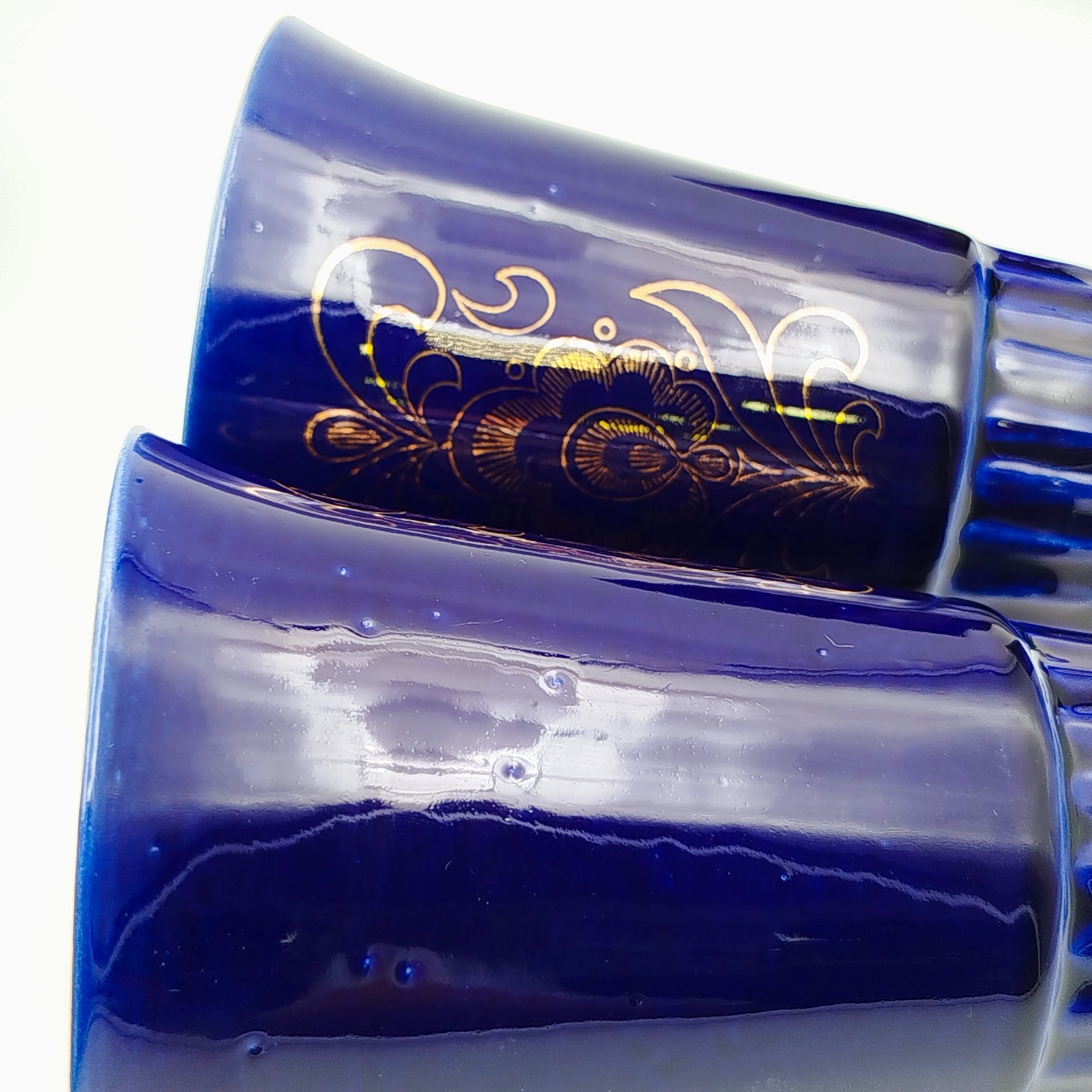 Набор из шести стаканов с растительным декором в коробке, фарфор, крытье кобальтом, золочение, Бронницкий завод фарфоровых изделий «Возрождение», СССР, 1980-1990 гг.