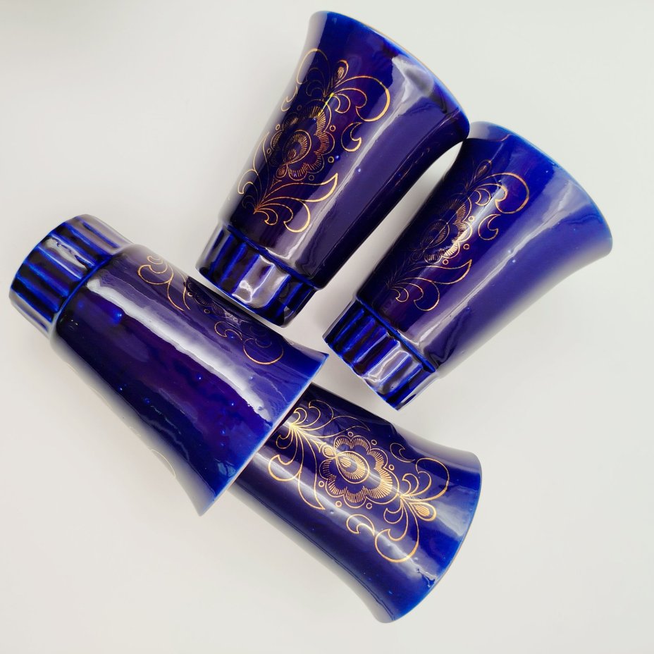 Набор из шести стаканов с растительным декором в коробке, фарфор, крытье кобальтом, золочение, Бронницкий завод фарфоровых изделий «Возрождение», СССР, 1980-1990 гг.