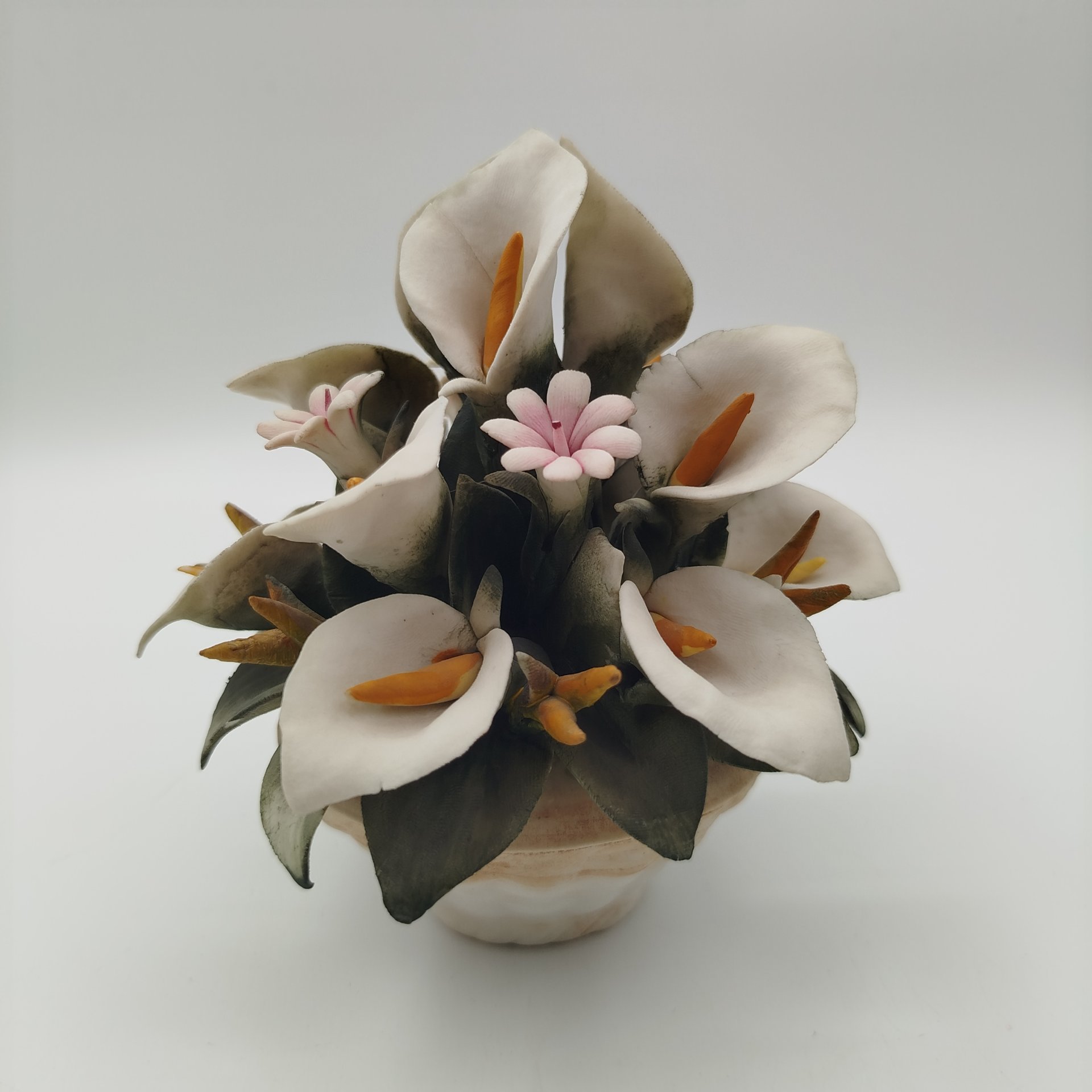 Статуэтка "Цветочная корзина", Capodimonte (Каподимонте)