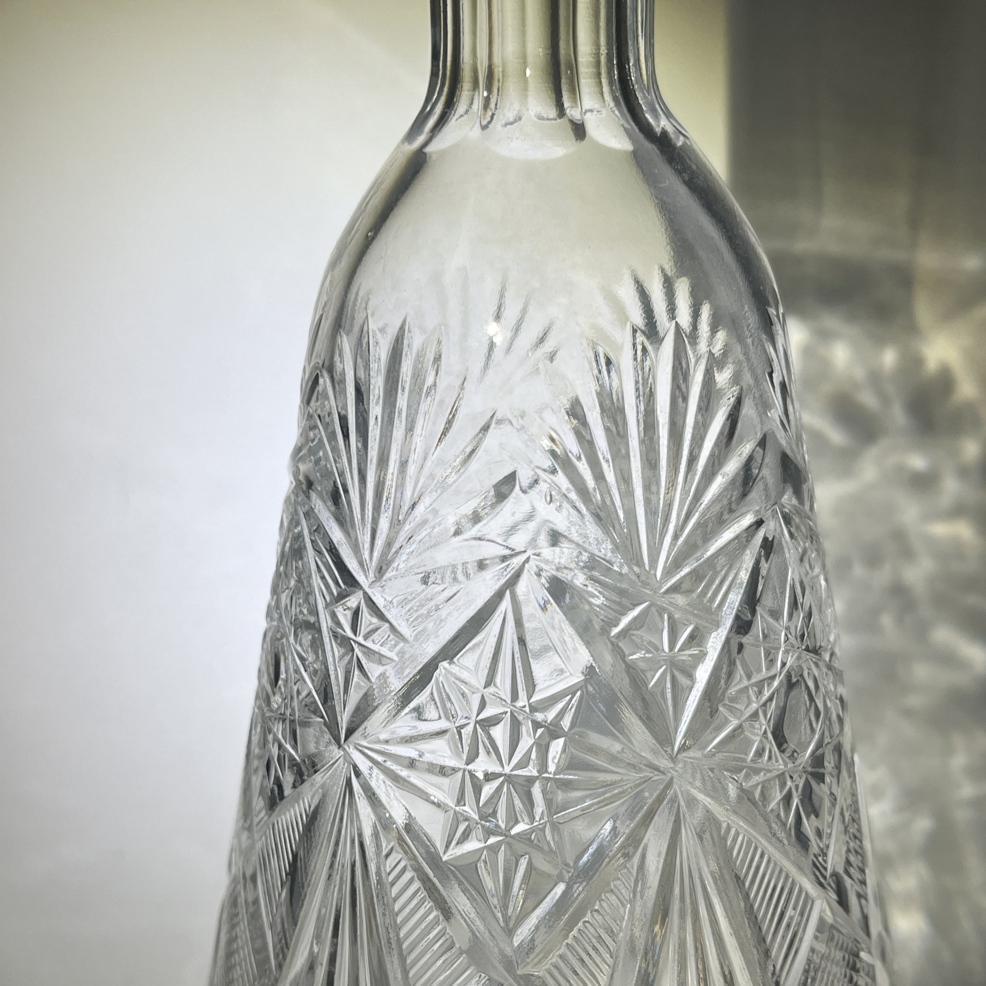 Графин с геометрическим декором, хрусталь, СССР, 1970-1990 гг.