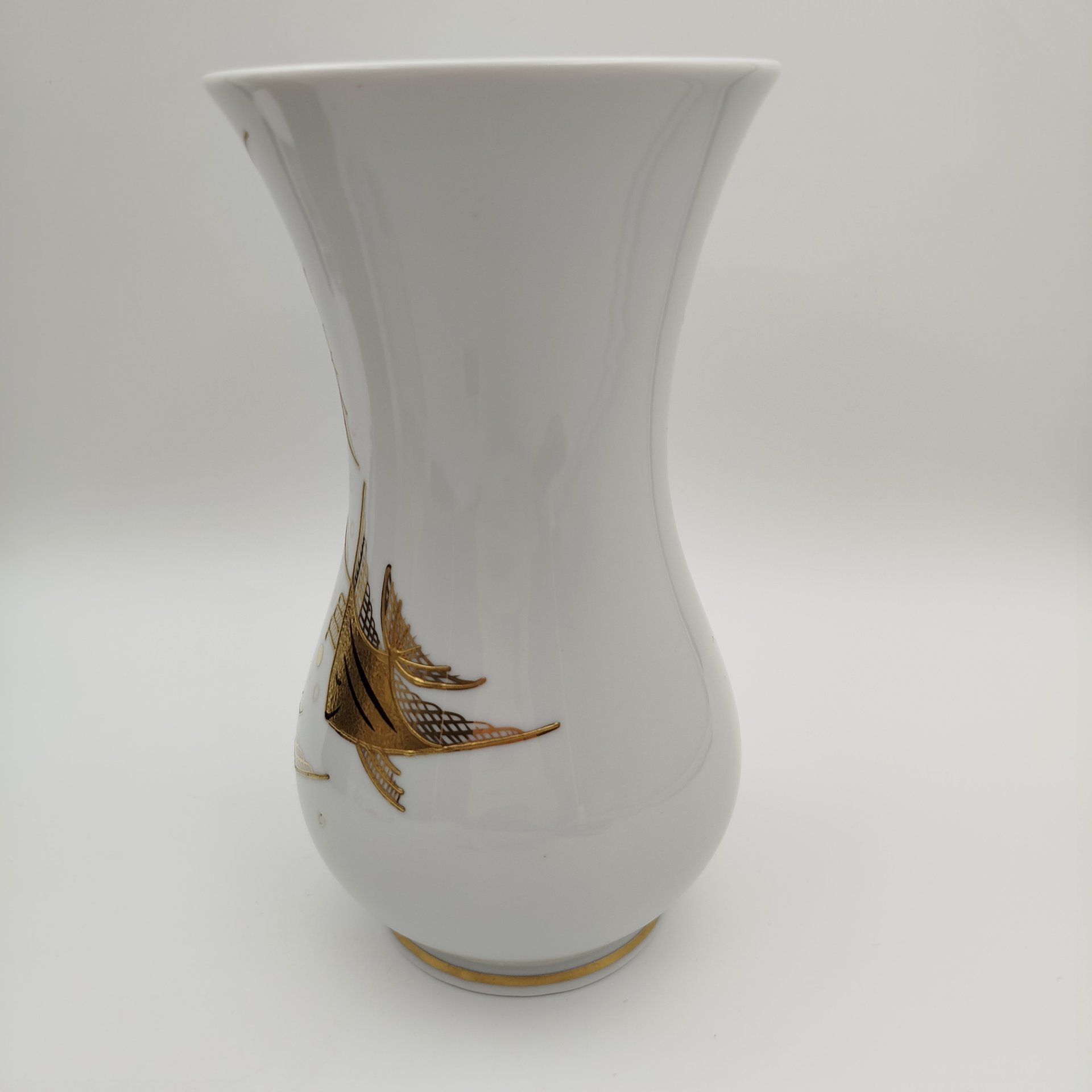 Ваза с изображением рыб, фарфор, роспись, золочение, Schaubach-Kunst, Wallendorf, Schaubach-Kunst