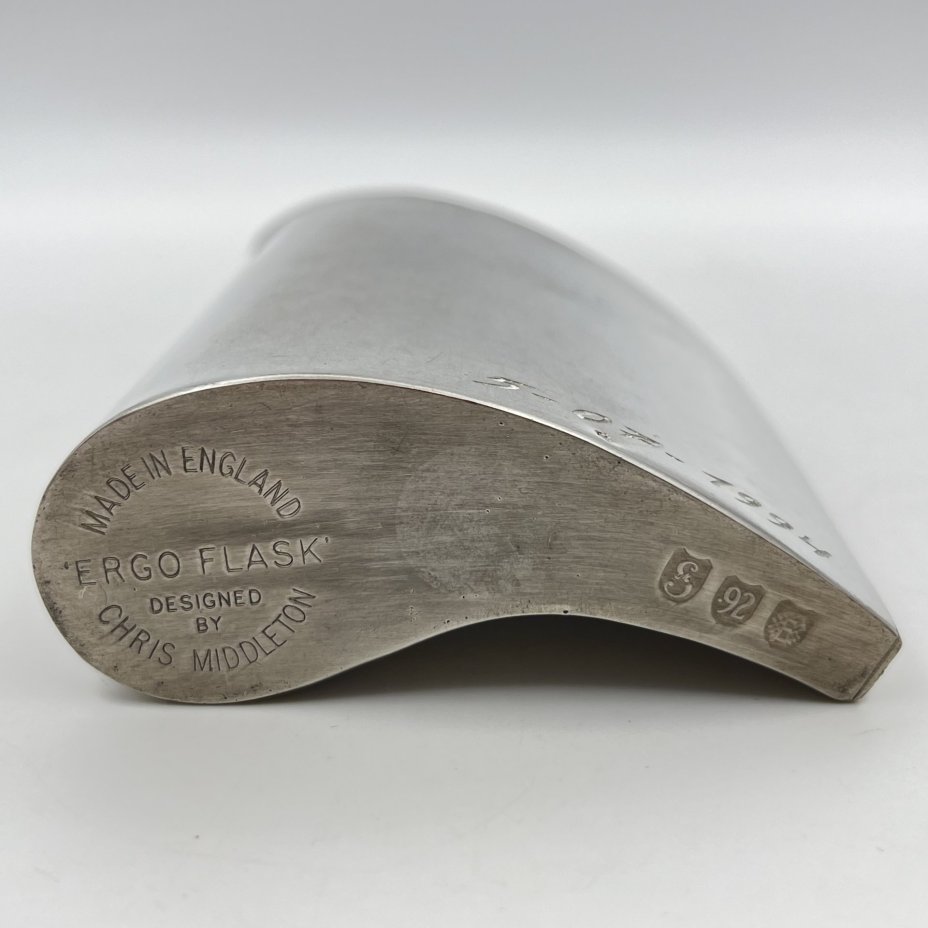 Фляжка "Concorde Ergo Flask", дизайнер Chris Middleton, Sheffield, металл
