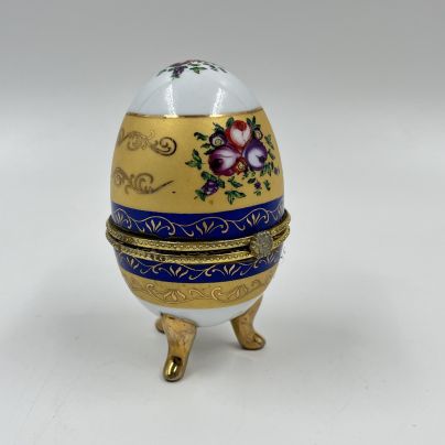 Яйцо-шкатулка с цветочным декором, фарфор, деколь, золочение, Западная Европа, 1990-2000 гг.