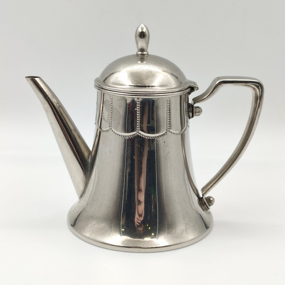 Кофейник лаконичной формы, металл, покрытие серебристого цвета, Европа, 1950-1970 гг.