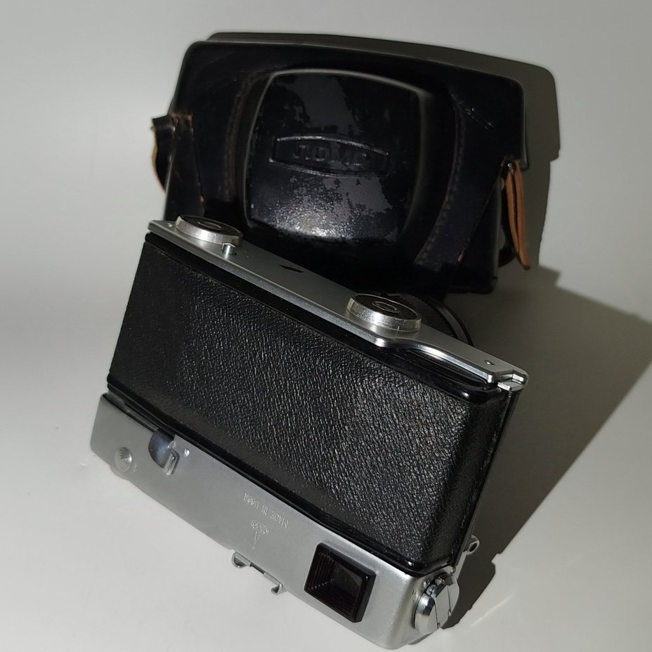 Фотоаппарат "Сокол-2" с объективом "Индустар-70" в оригинальном кофре, ЛОМО (Ленинградское оптико-механическое объединение)