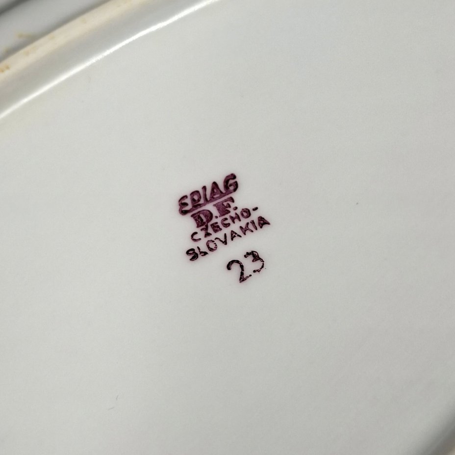 Селёдочница с цветочным декором в розово-зеленой гамме, фарфор, печать, Epiag Royal Czechoslovakia, Чехословакия, 1970-1990 гг.