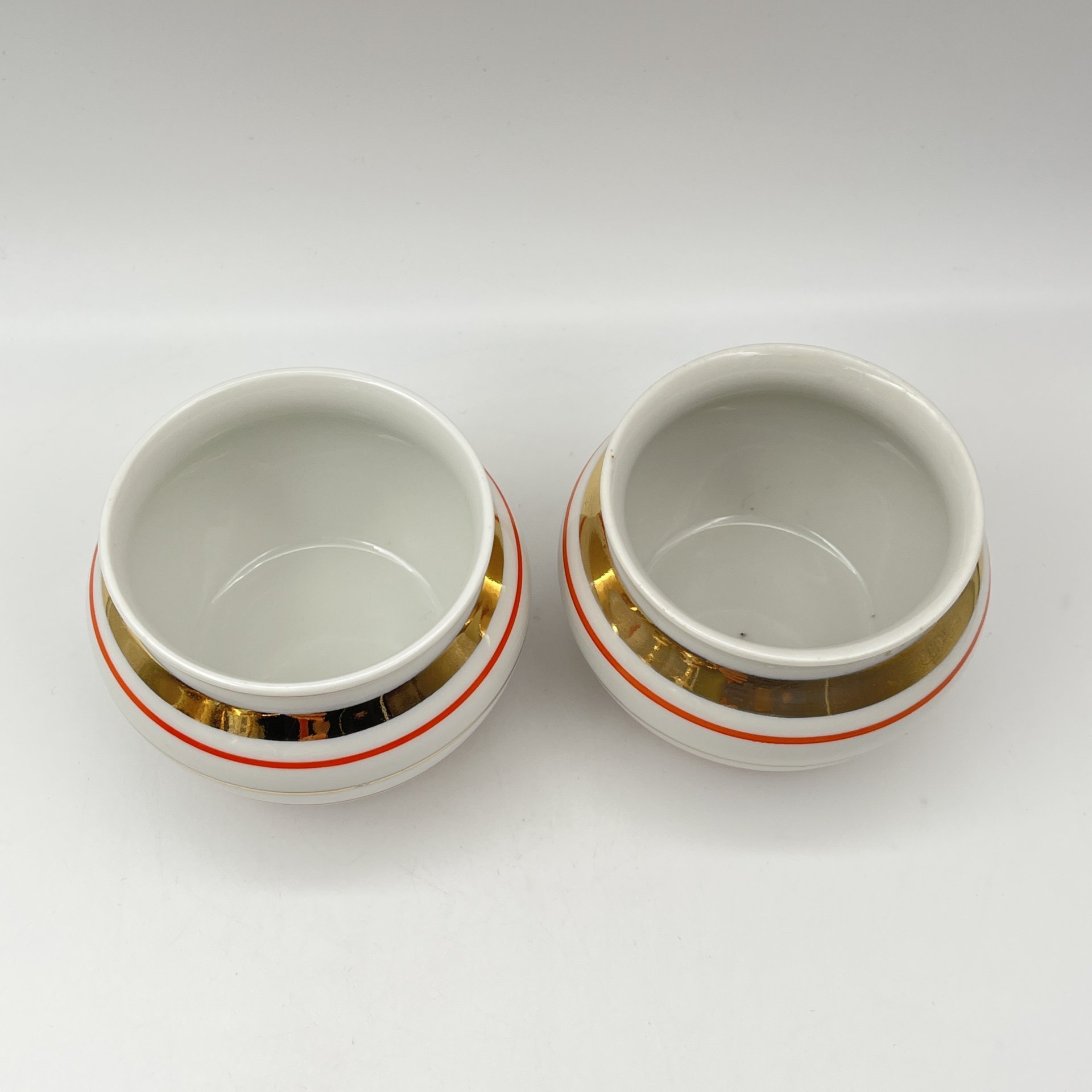 Набор из двух миниатюрных ваз "Радиоволны", фарфор, золочение, Дмитровский фарфоровый завод (ДФЗ Вербилки), СССР, 1954-1970 гг.