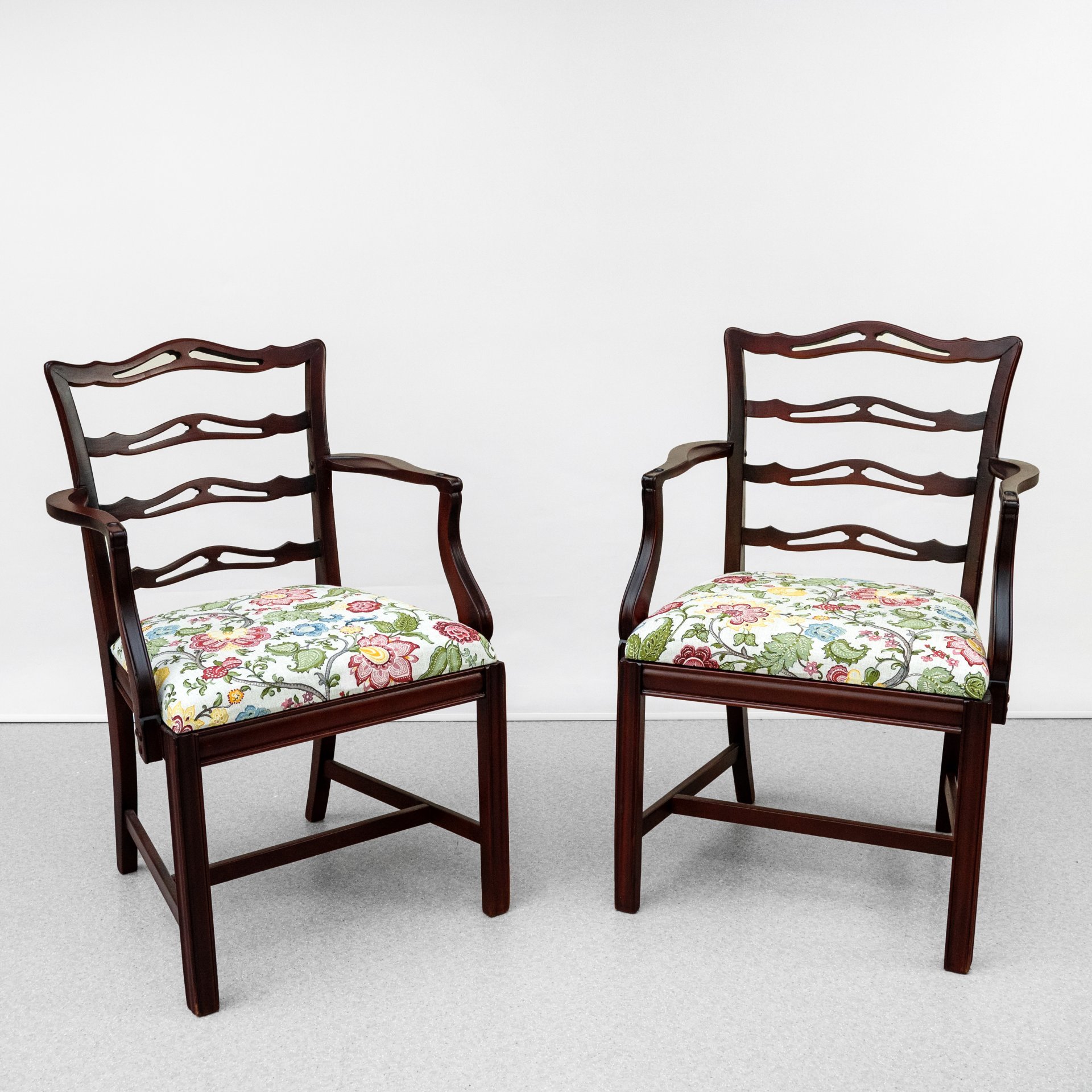 Пара кресел