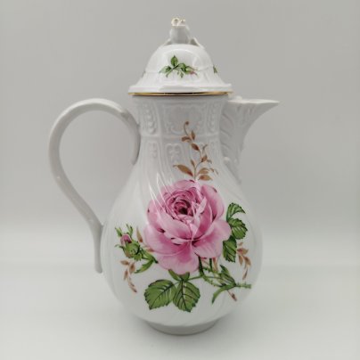 Кофейник, украшенный изображением роз, фарфор, деколь, золочение, Pirkenhammer, Чехия, 1993-2010 гг.