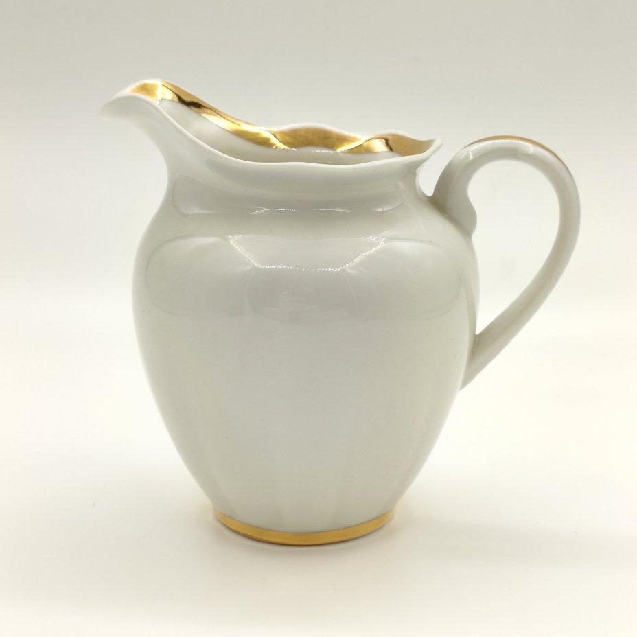 Молочник с лаконичным декором, фарфор, золочение, Дмитровский фарфоровый завод (ДФЗ Вербилки), СССР, 1954-1965 гг.
