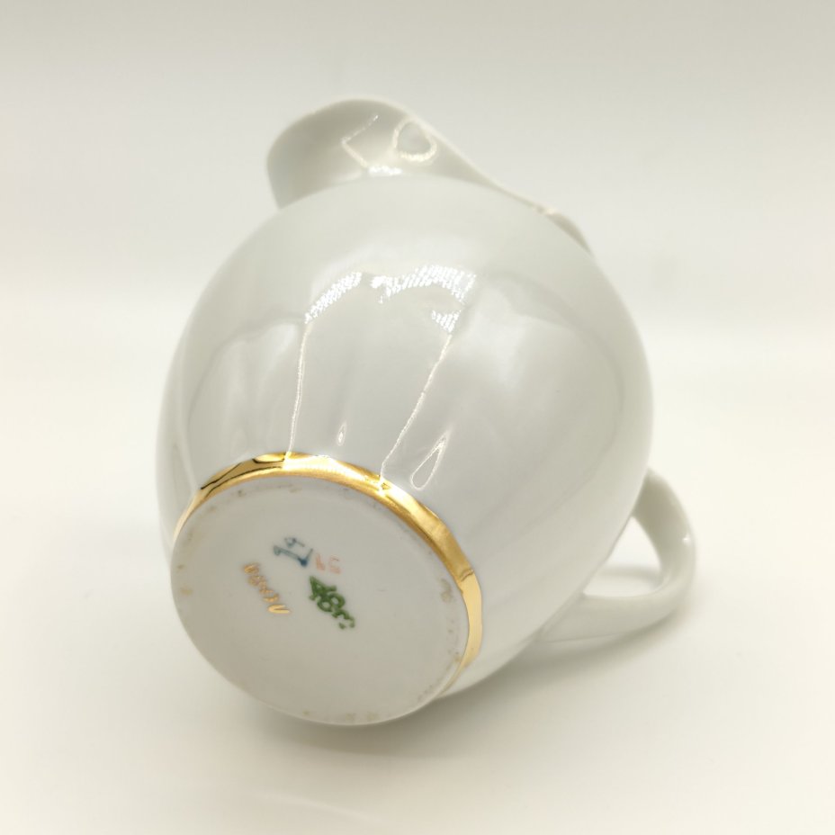 Молочник с лаконичным декором, фарфор, золочение, Дмитровский фарфоровый завод (ДФЗ Вербилки), СССР, 1954-1965 гг.