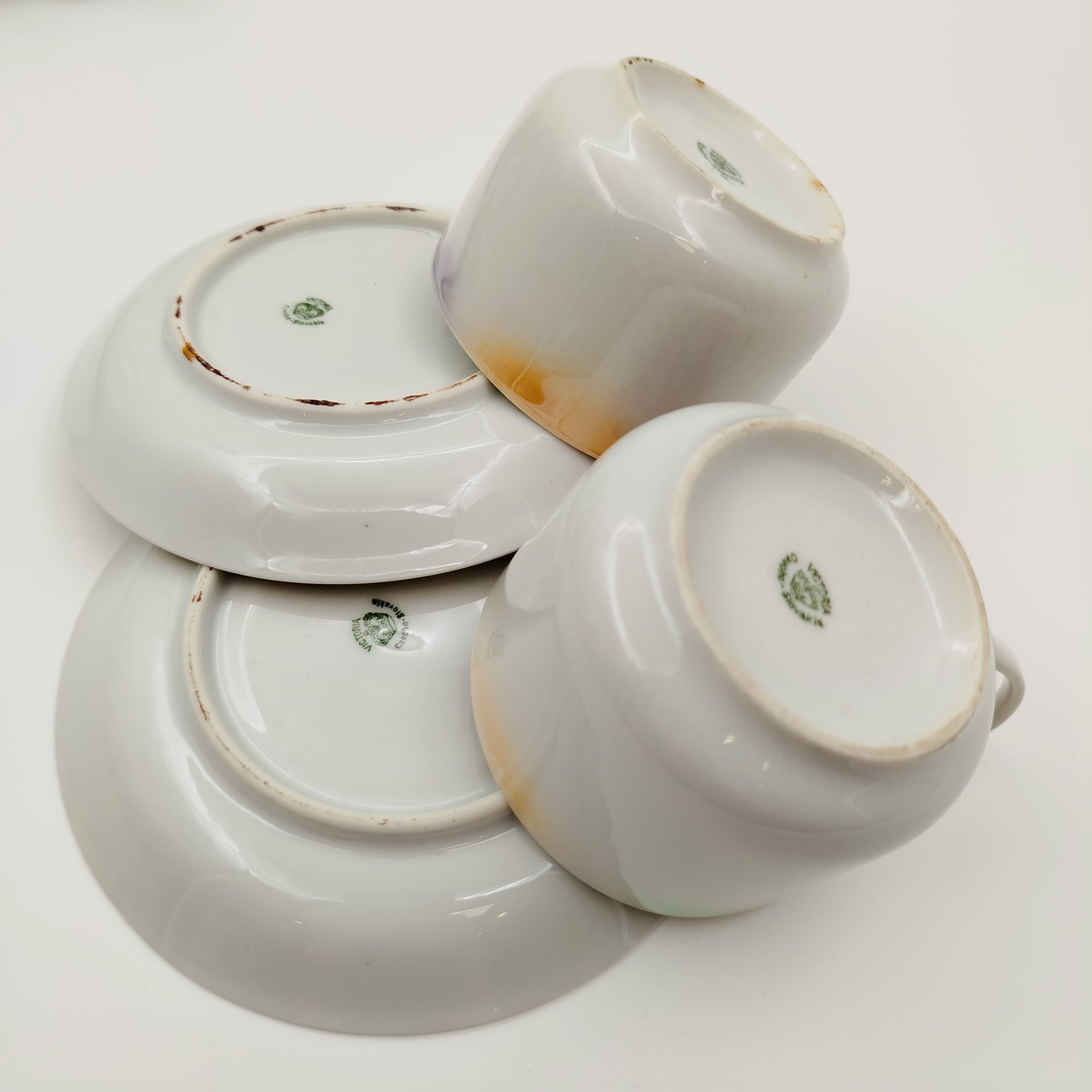 Сервиз чайно-кофейный с изображением девушек в саду на 5 персон (13 предметов), фарфор, деколь, Victoria, Чехословакия, 1918-1939 гг.