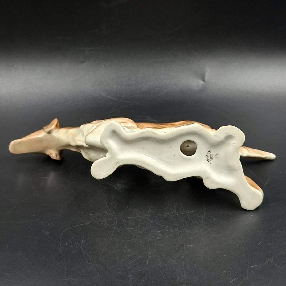 Статуэтка "Ирландский сеттер", скульптор П.П. Веселов, фарфор, аэрография, роспись, Ленинградский фарфоровый завод (ЛФЗ), СССР, 1970-1992 гг.