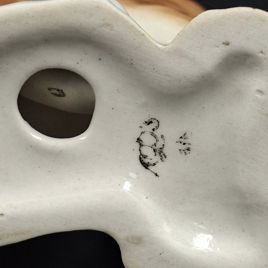 Статуэтка "Ирландский сеттер", скульптор П.П. Веселов, фарфор, аэрография, роспись, Ленинградский фарфоровый завод (ЛФЗ), СССР, 1970-1992 гг.