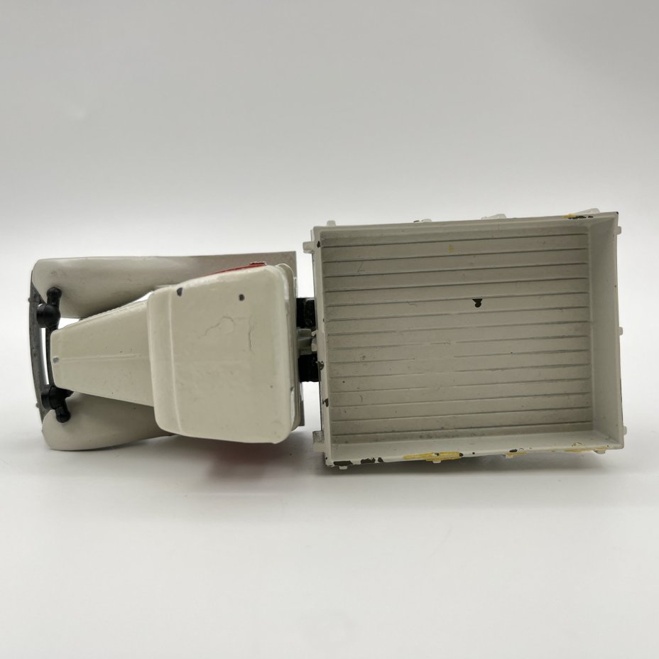 Модель автомобиля "ГАЗ-АА" (авторский покрас)