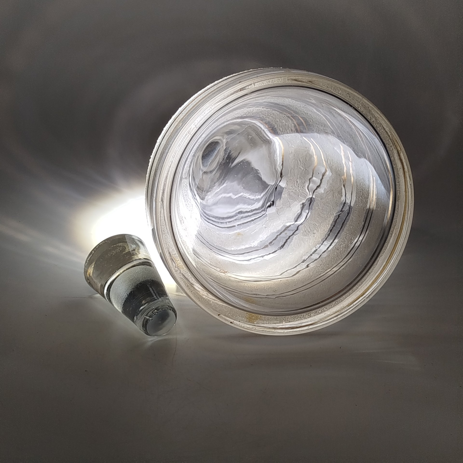 Штоф (графин), декорированный фактурными элементами