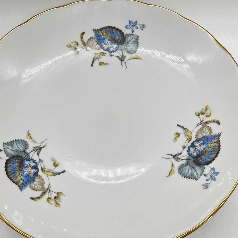 Набор из 2 больших сервировочных блюд с растительным декором, фарфор, деколь, золочение, Добрушский фарфоровый завод, СССР, 1978-1991 гг.