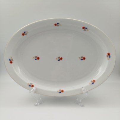 Блюдо овальной формы, украшенное цветочным декором, фарфор, деколь, золочение, Bavaria Porzellan, Германия, 1950-1980 гг.