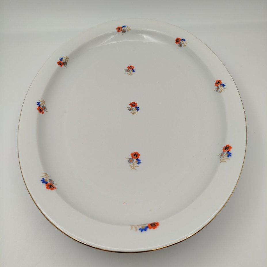 Блюдо овальной формы, украшенное цветочным декором, фарфор, деколь, золочение, Bavaria Porzellan, Германия, 1950-1980 гг.