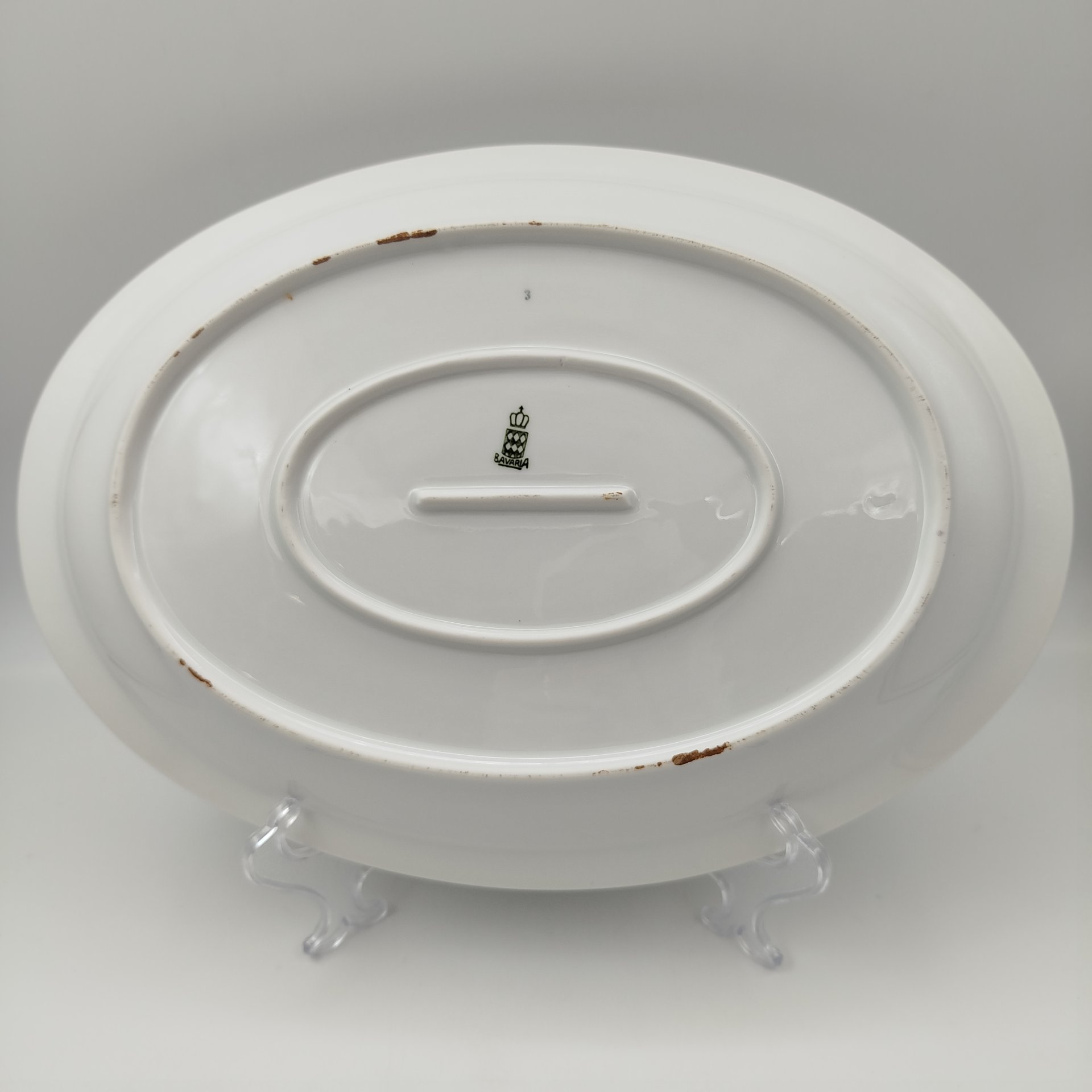 Блюдо овальной формы, украшенное цветочным декором, фарфор, деколь, золочение, Bavaria Porzellan, Германия, 1950-1980 гг.