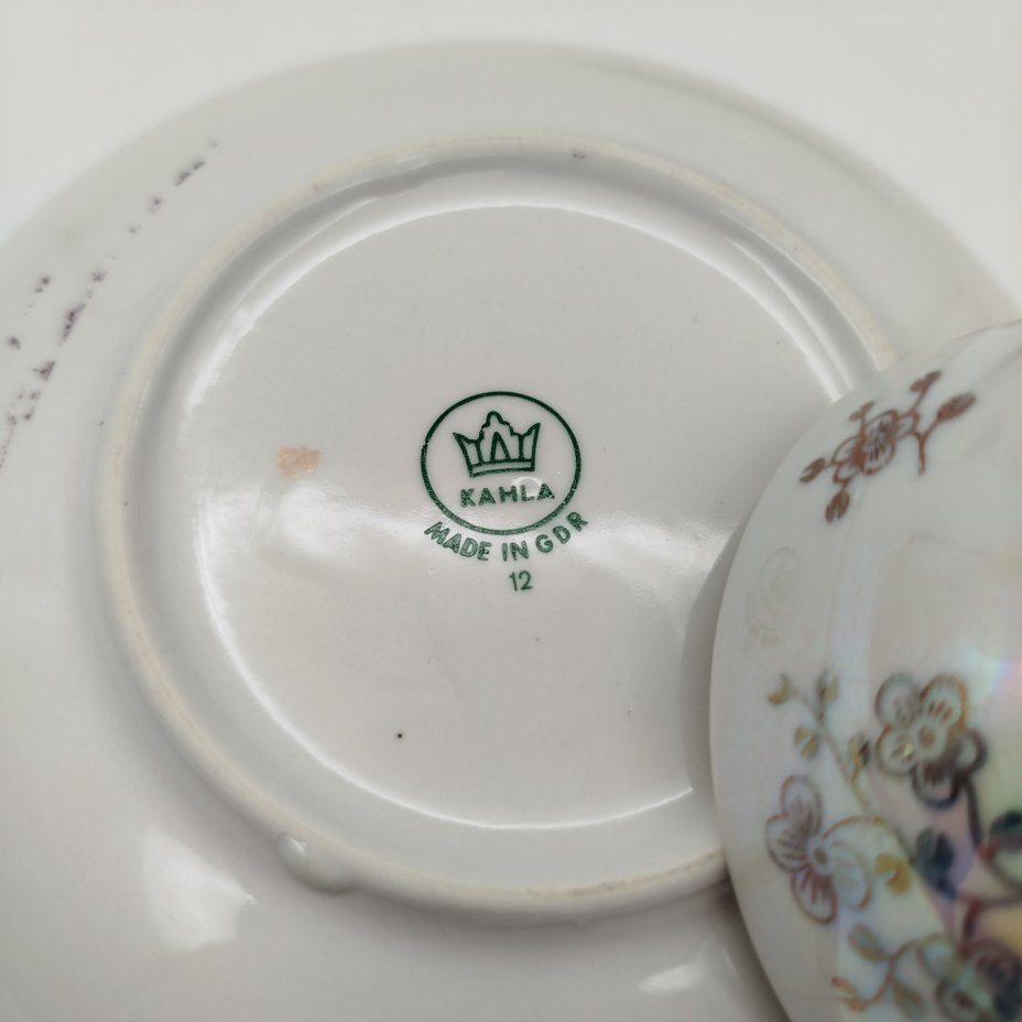 Набор кофейный "Мадонна" в подборе (2 кофейные пары, кофейник и молочник), фарфор, деколь, люстр, золочение, Kahla, ГДР, 1960-1990 гг.