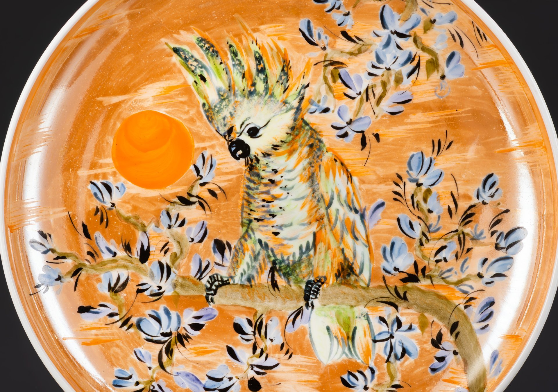 Тарелка декоративная "Какаду на ветке", художник Дрёмина Л.И., фарфор, роспись, Россия, 1970-2000 гг.