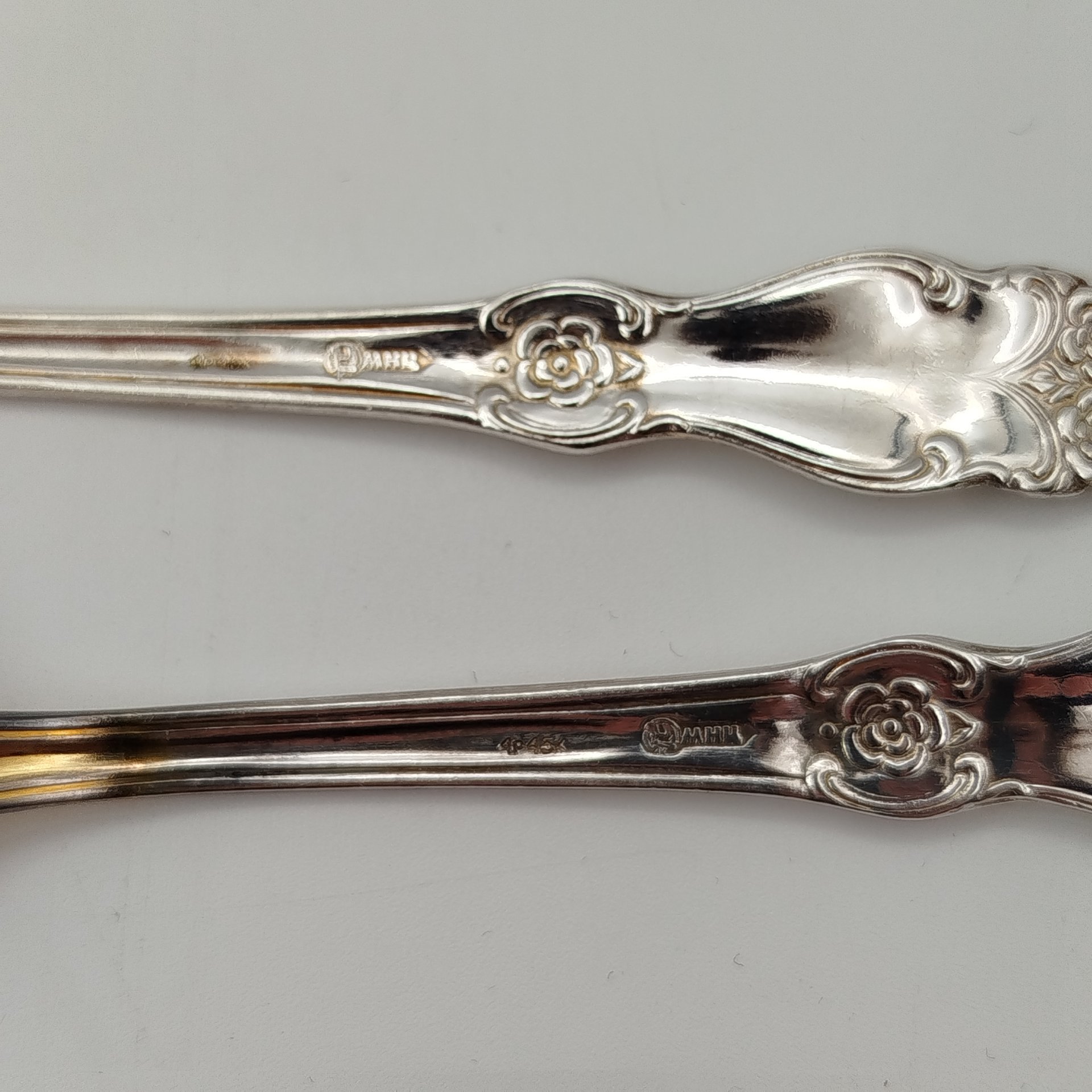 Набор чайных ложек "Серебряная роза" на 6 персон в коробке, мНЦ (медь-никель-цинк), серебрение, Кольчугинский завод цветных металлов, СССР, 1962-1990 гг.