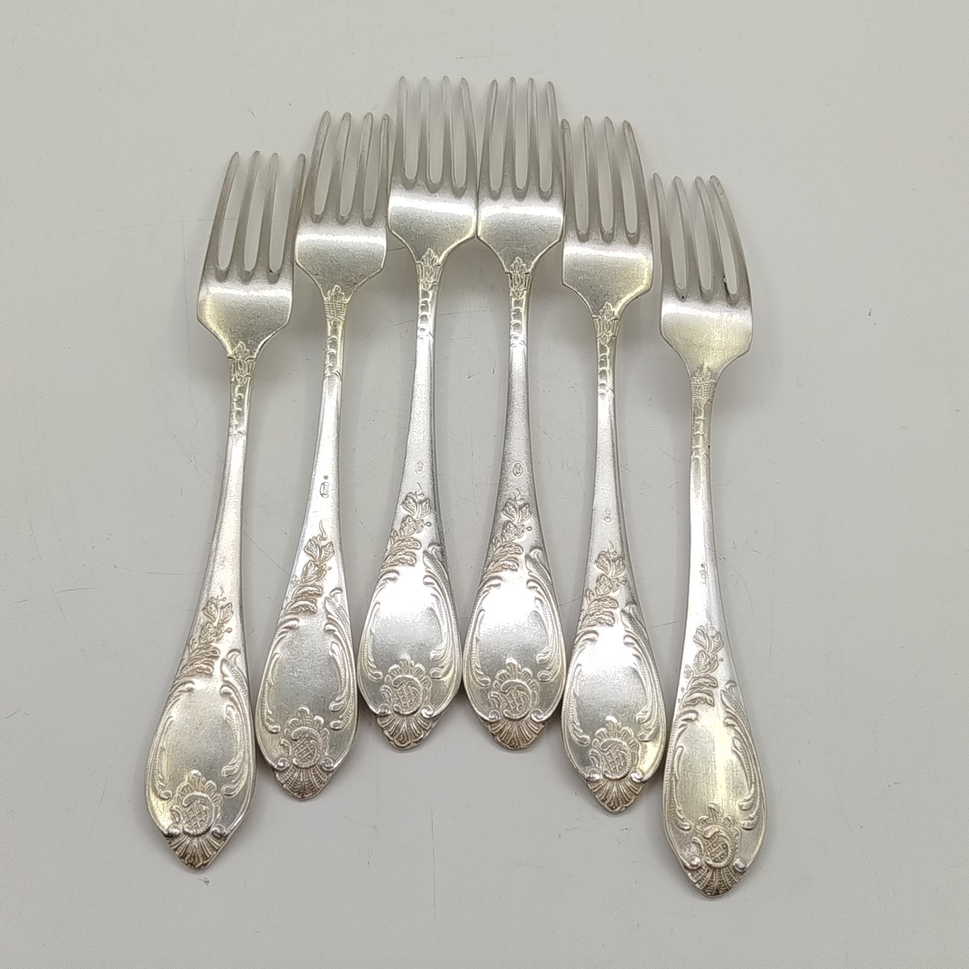 Набор из 6-ти вилок с растительным декором