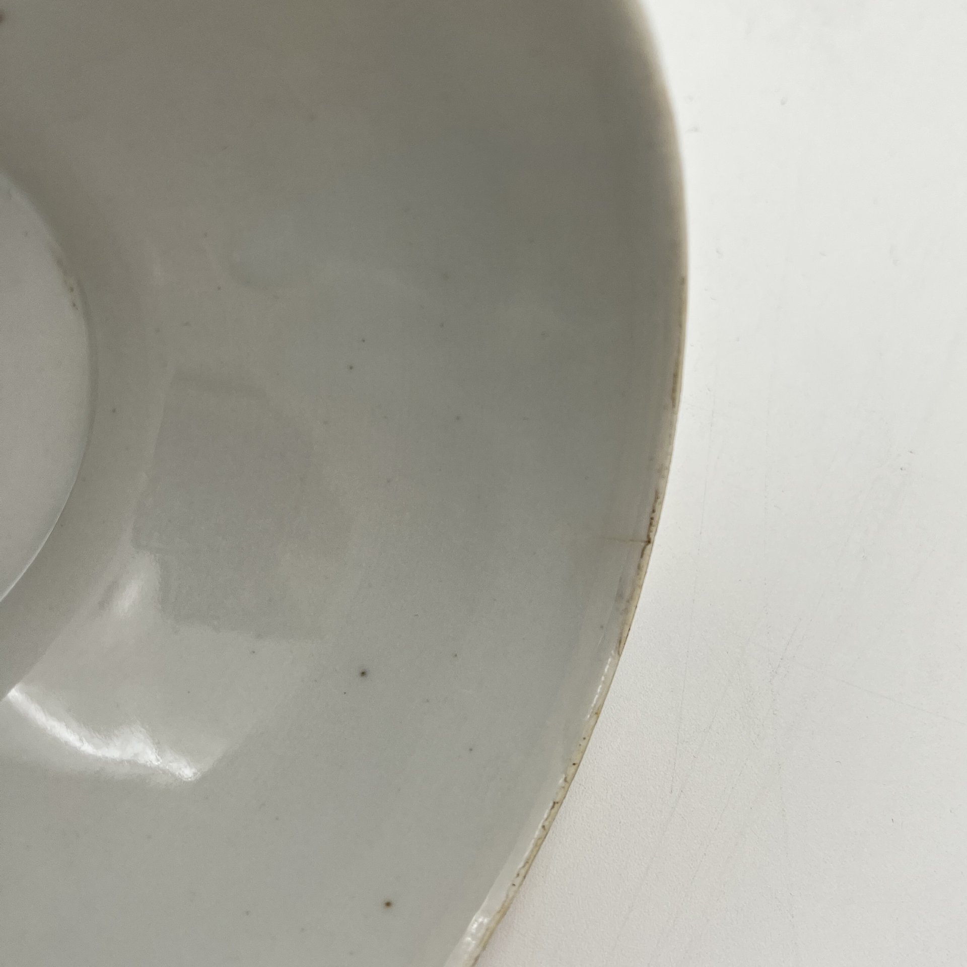 Набор чайных пар с цветочным и геометрическим декором на 3 персоны, фарфор, люстр, золочение, Европа, 1950-1970 гг.