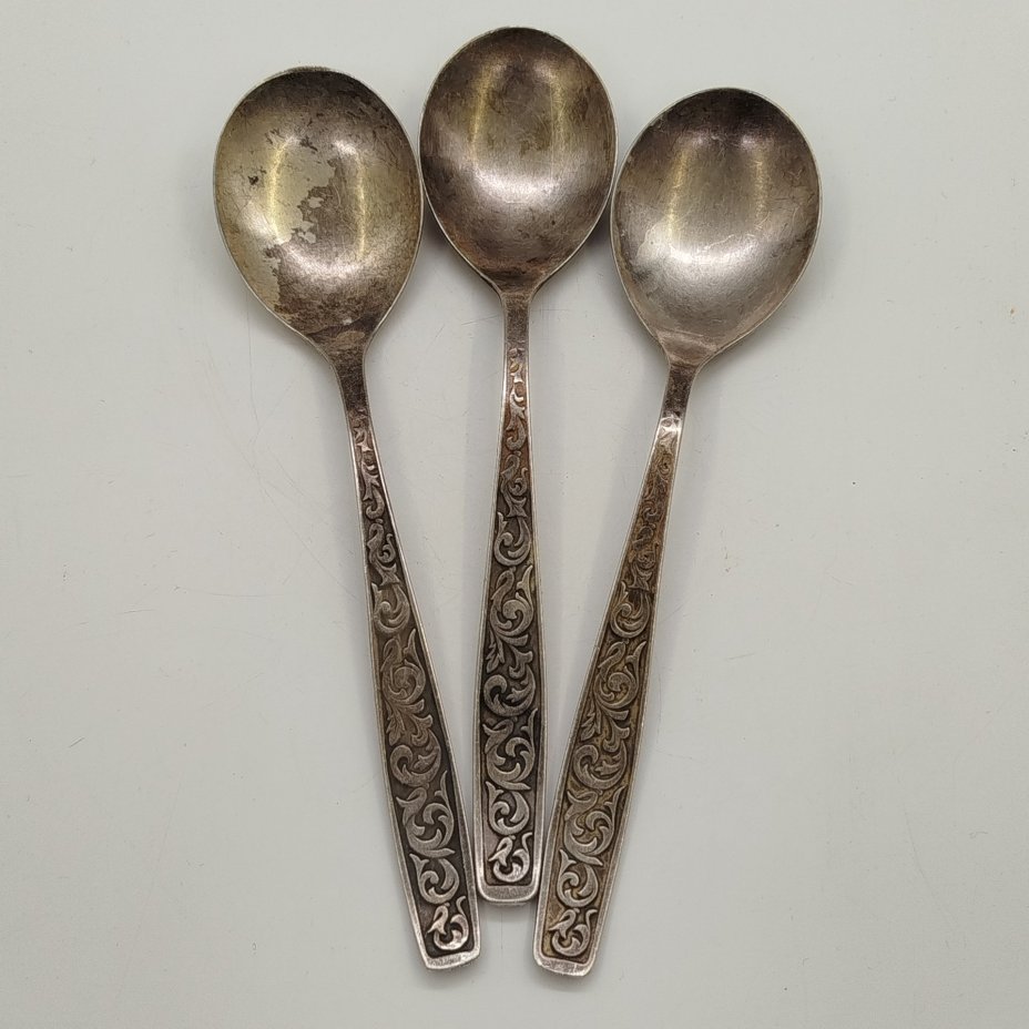 Набор из 3-х салатных ложек с растительным декором, мНЦ (медь-никель-цинк), Завод «Кристалл», г. Орджоникидзе, Россия, 1990-2010 гг.