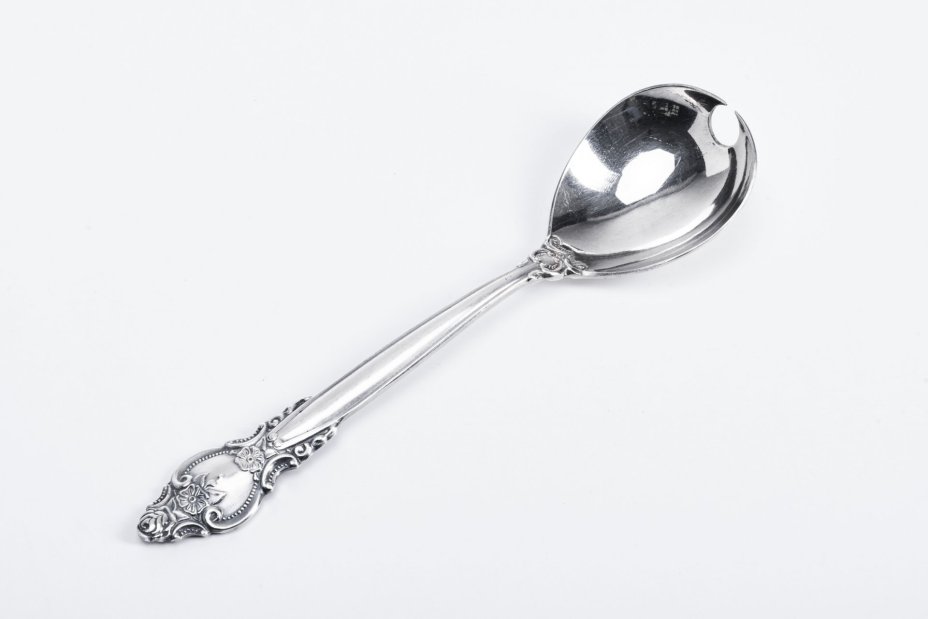Ложка для салата с растительным декором, мельхиор, СССР, 1970-1990 гг.
