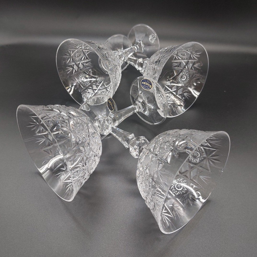 Набор бокалов с рельефным декором на 4 персоны, Bohemia Crystal (Bohemia Glass)