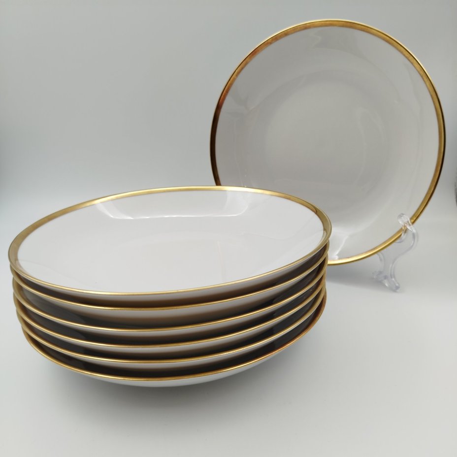 Набор тарелок с лаконичным декором на 7 персон, фарфор, золочение, Eschenbach, Германия, 1950-1970 гг.