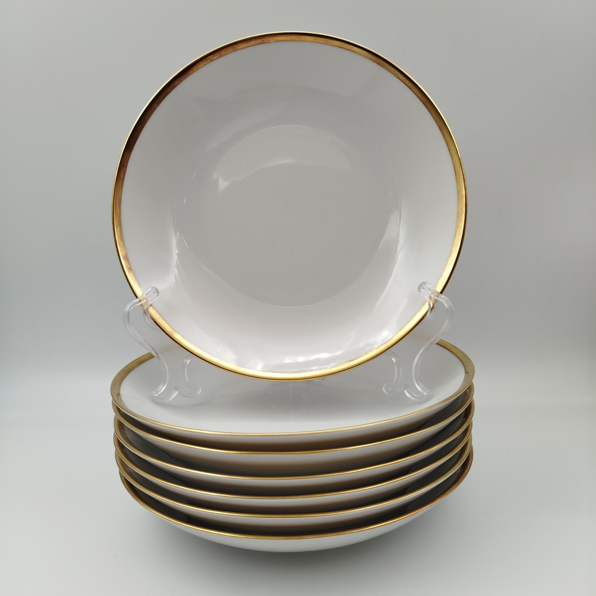 Набор тарелок с лаконичным декором на 7 персон, фарфор, золочение, Eschenbach, Германия, 1950-1970 гг.