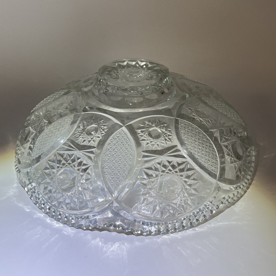 Фруктовница (большой салатник) с абстрактным резным декором, хрусталь, СССР, 1970-1990 гг.