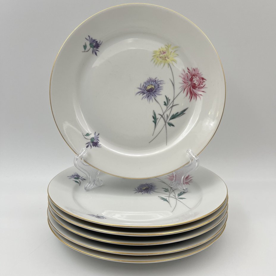 Набор из шести десертных тарелок "Хризантема"