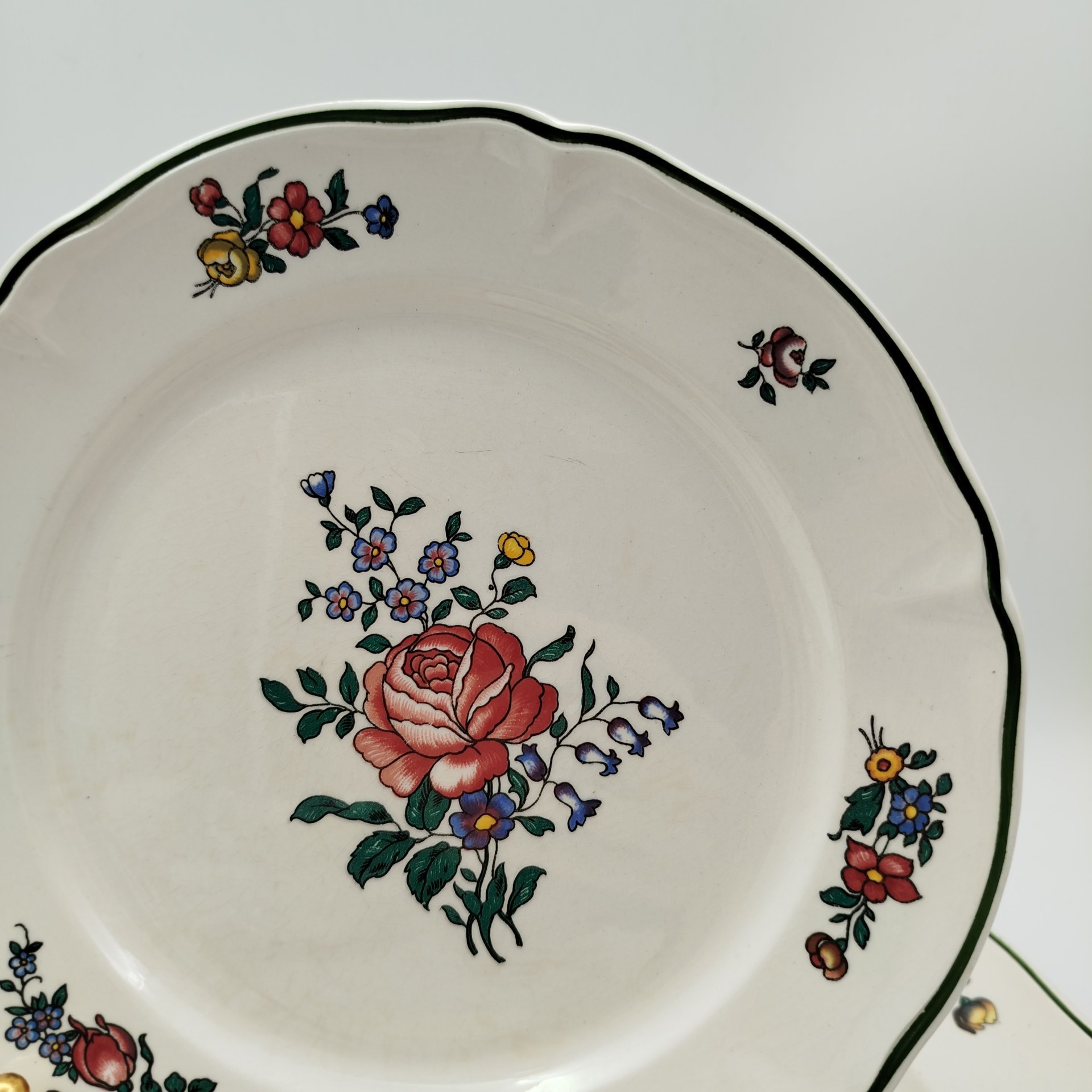 Набор из тарелки и блюда круглой формы с цветочным декором, Villeroy & Boch
