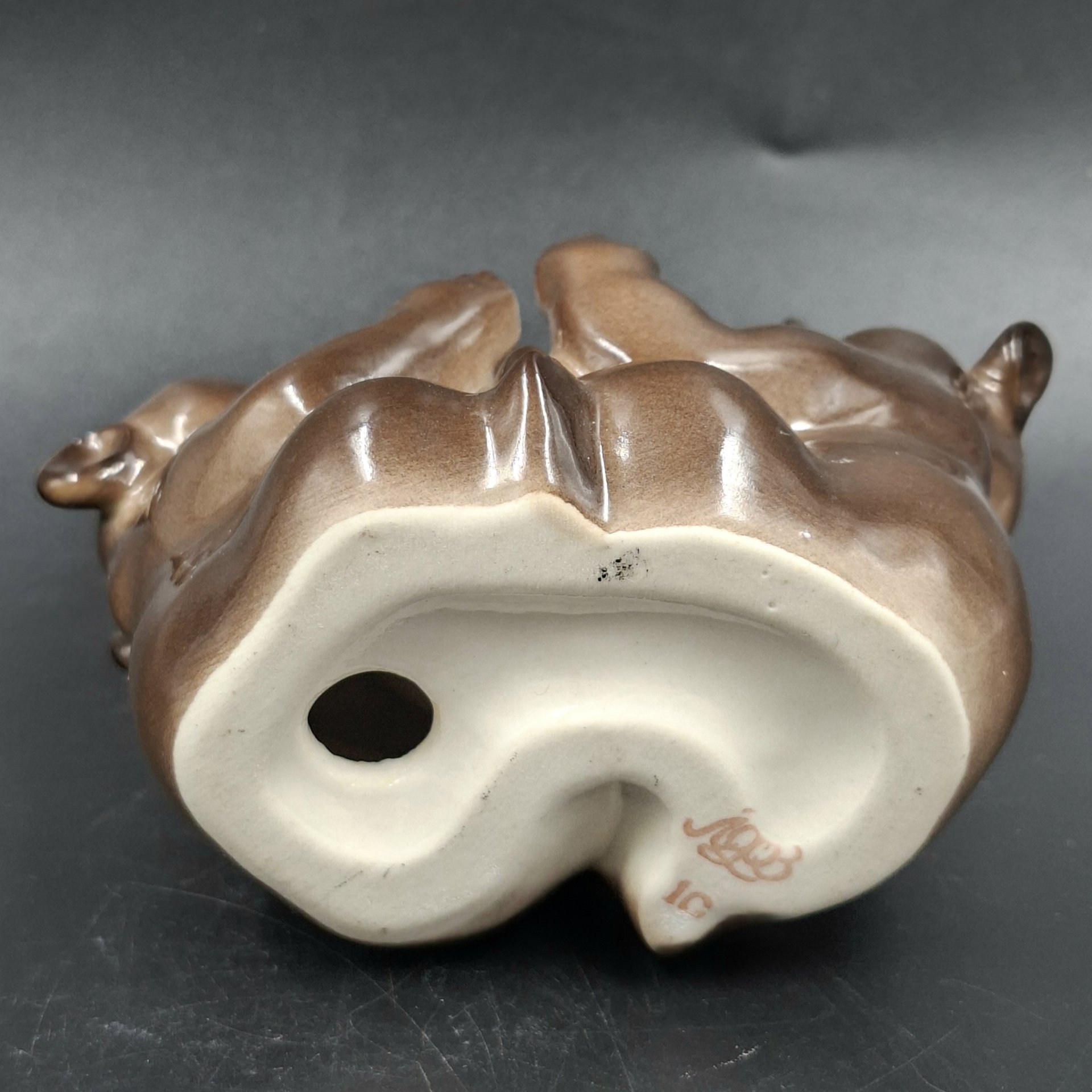 Статуэтка "Два медвежонка", фарфор, роспись, Ленинградский фарфоровый завод (ЛФЗ), Россия, 1989-2001 гг.