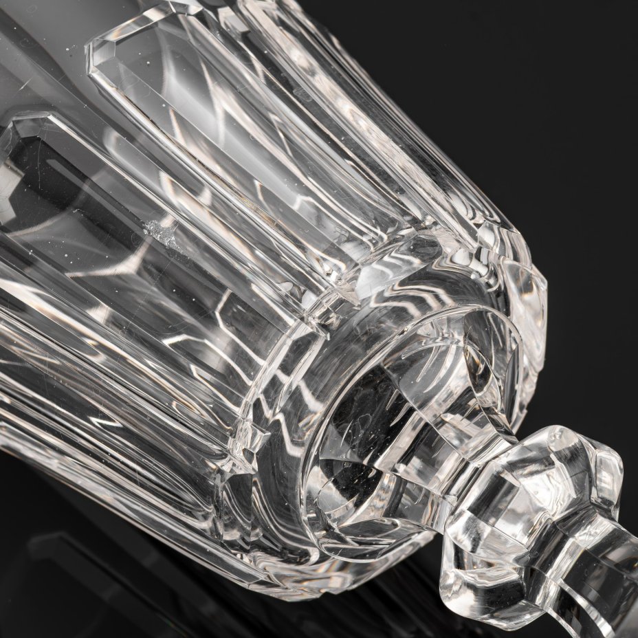 Бокал на восьмиугольной ножке, с декором в виде выступов на гранях, Императорский стеклянный завод (предположительно)