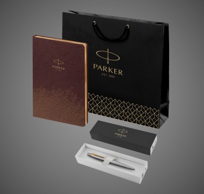 Подарочный набор: Шариковая ручка Parker Jotter Essential, St. Steel GT и Ежедневник недатированный, коричневый, Металлы: нержавеющая сталь, позолота, позолота