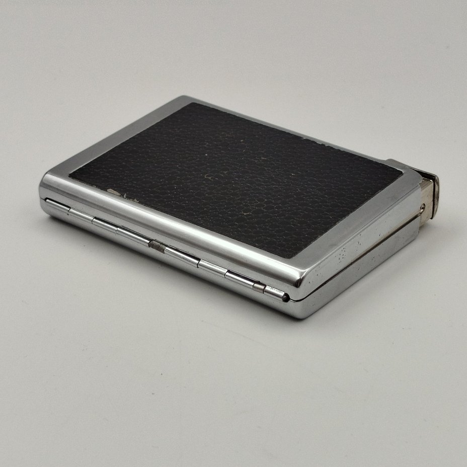 Портсигар, с встроенной зажигалкой