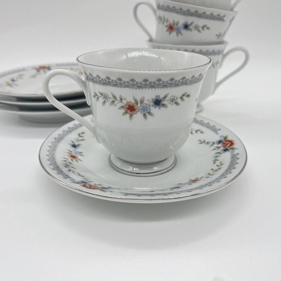 Набор из 4 чайных пар с цветочным декором, Dynasty Fine China, фарфор, деколь, золочение, Китай, 1970-1990 гг.