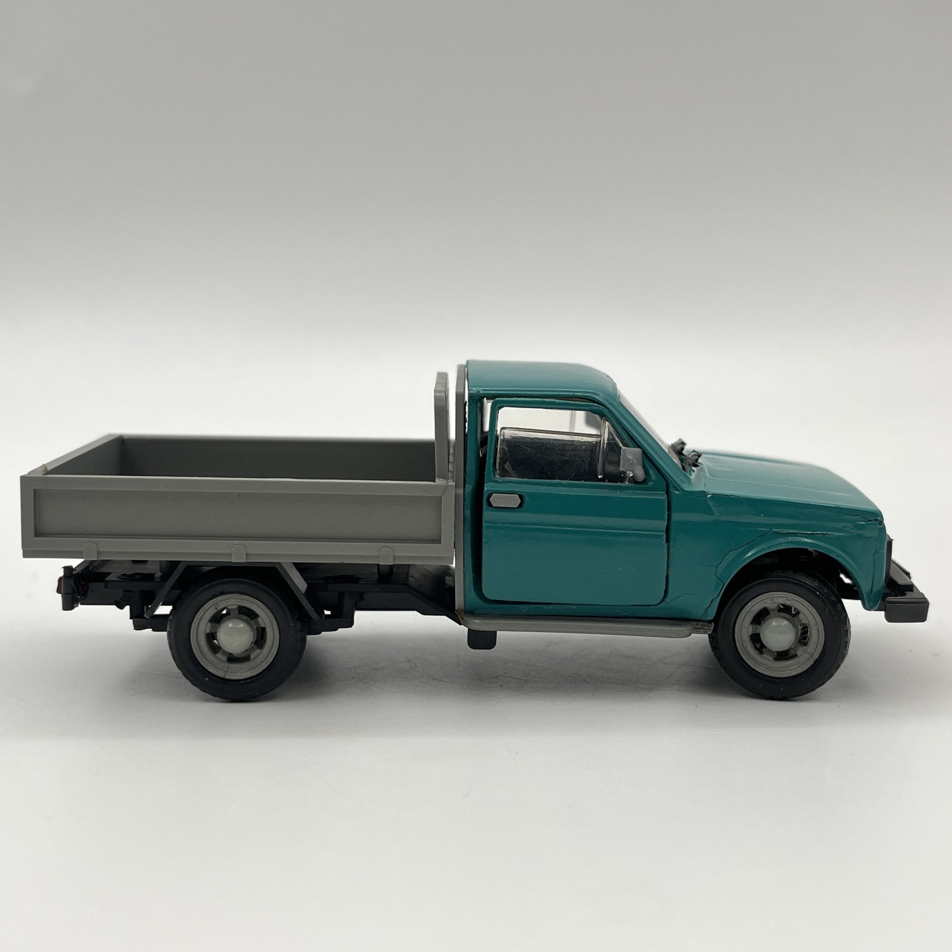 Модель автомобиля "ФВК-2302", пластик, Российская Федерация, 1990-2010 гг.