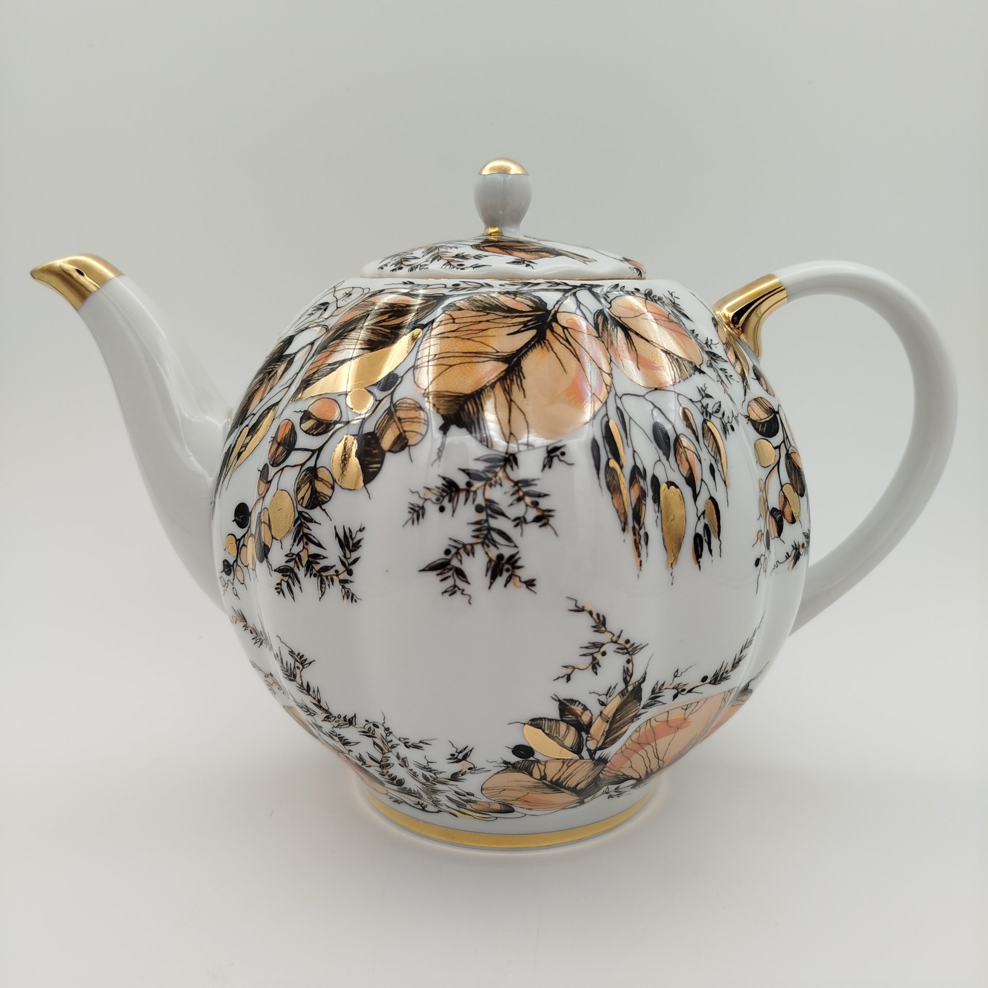 Чайник доливной "Золотая осень", Ленинградский фарфоровый завод (ЛФЗ)