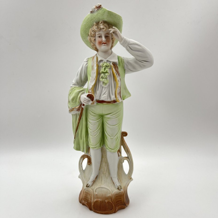 Статуэтка "Путешественник" ("Кавалер с тростью"), бисквит, роспись, золочение, Европа, 1970-2000 гг.