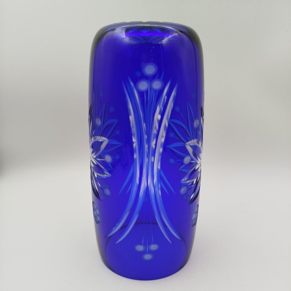 Ваза, украшенная цветочным декором, стекло, СССР, 1970-1990 гг.
