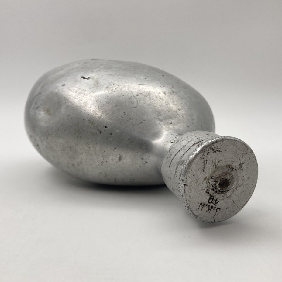 Фляга армейская "Feldflasche M31" образца 1931 года, маркировка "VDNS 40" на горловине и "S.K.N. 40"